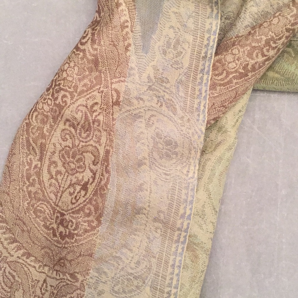 Scarf - Picture 2 of 3